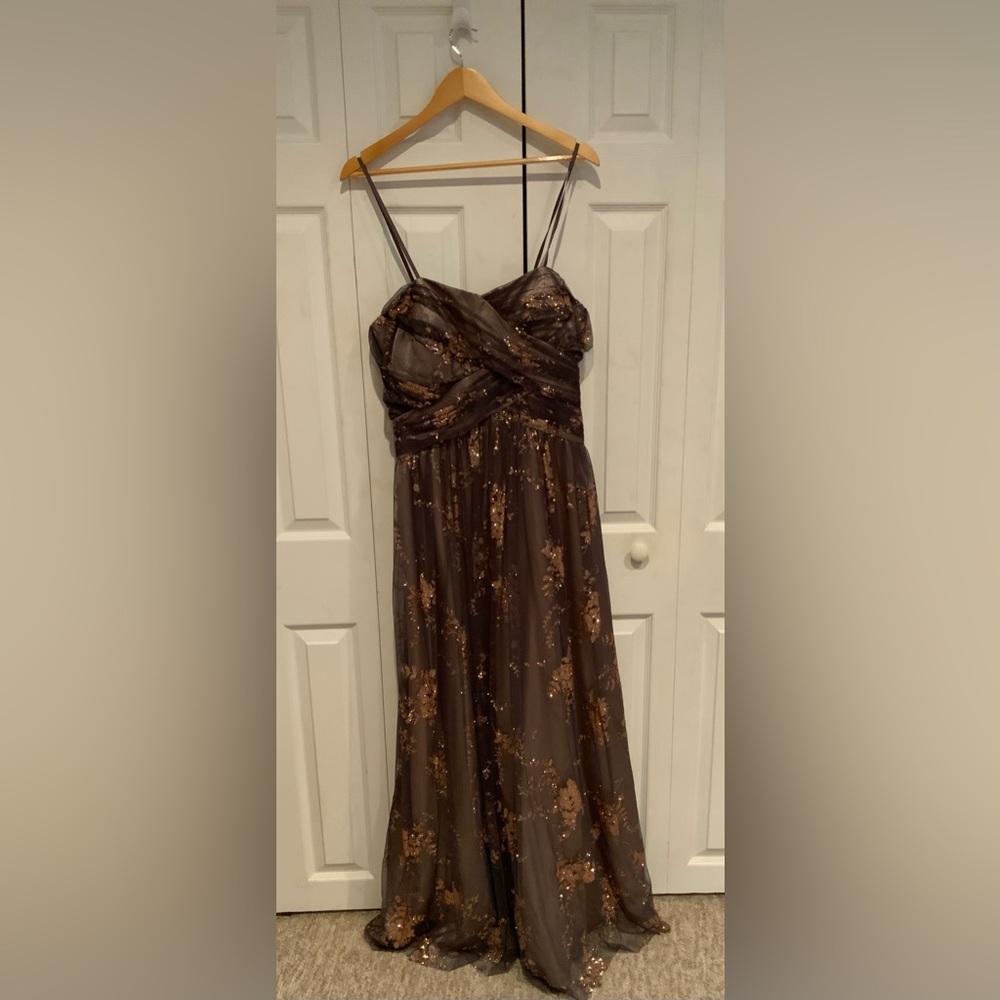 NWT Dillards STRAPLESS formal/Prom gown-Champagne and Grayish/Brown- SZ 14